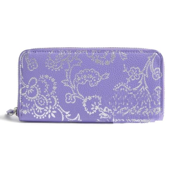 Vera Bradley NWT Essential Continental Wallet Cotswolds Dahlia purple silver
